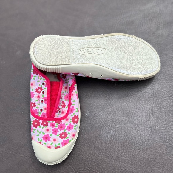 KEEN Women’s Slip-On Flowered Print Sneakers US 6 size - Picture 4 of 4